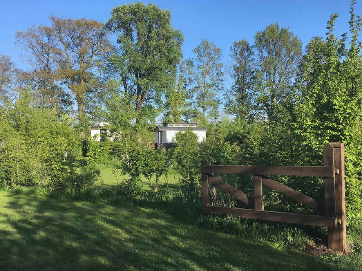 B&B Pipowagen "De Luxe" Op Wellness Camping En B&B Meddo Esterno foto